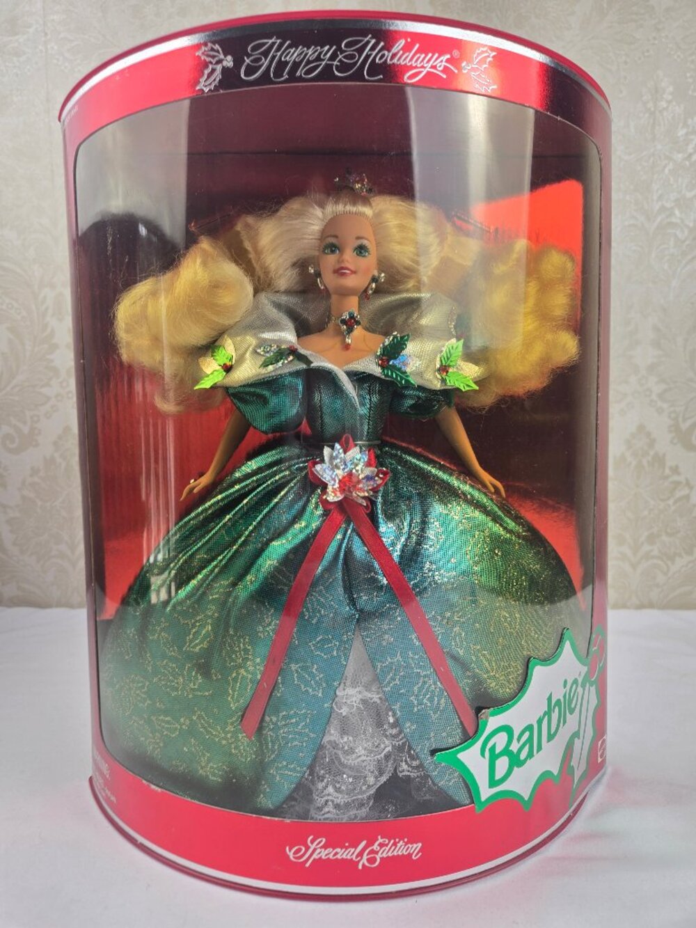 Happy Holidays Barbie 1995 Special Edition New In Original Display Box Vintage
